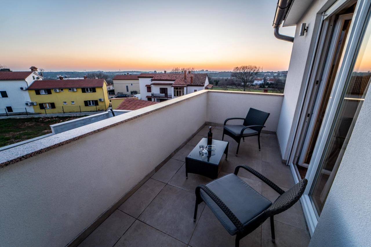 Villa Luka With Private Pool Near Pula Luaran gambar