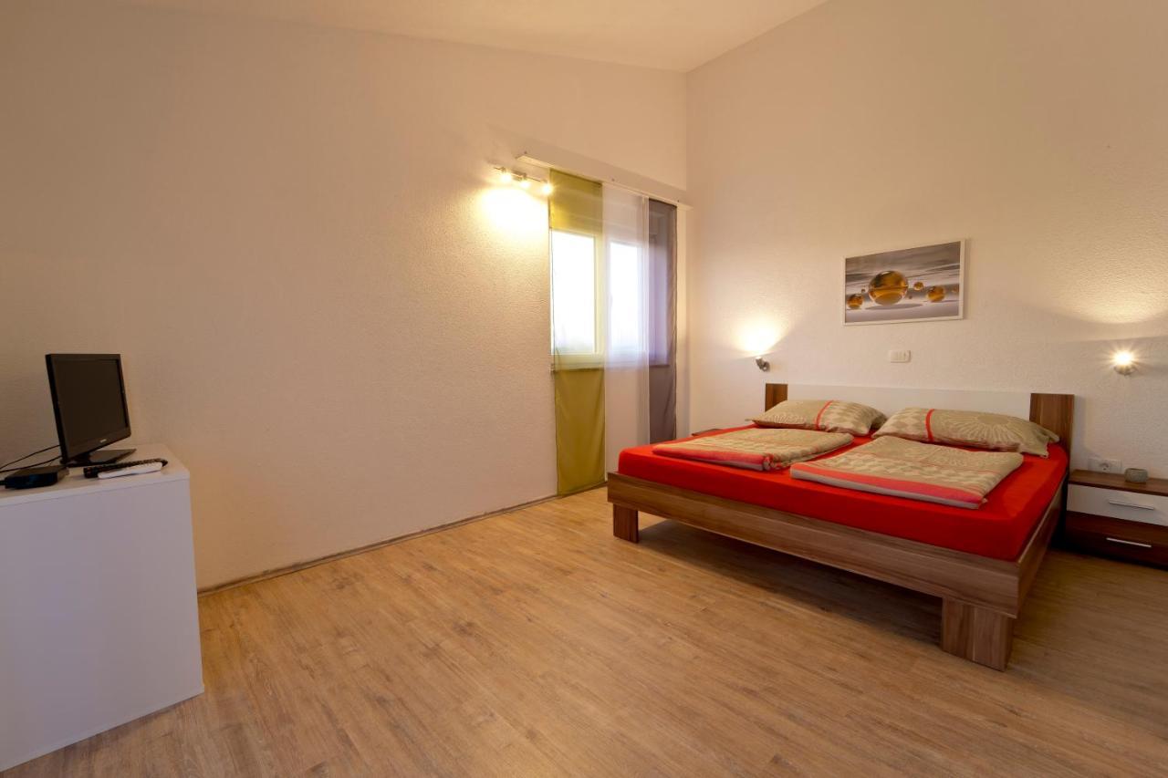 Villa Luka With Private Pool Near Pula Luaran gambar