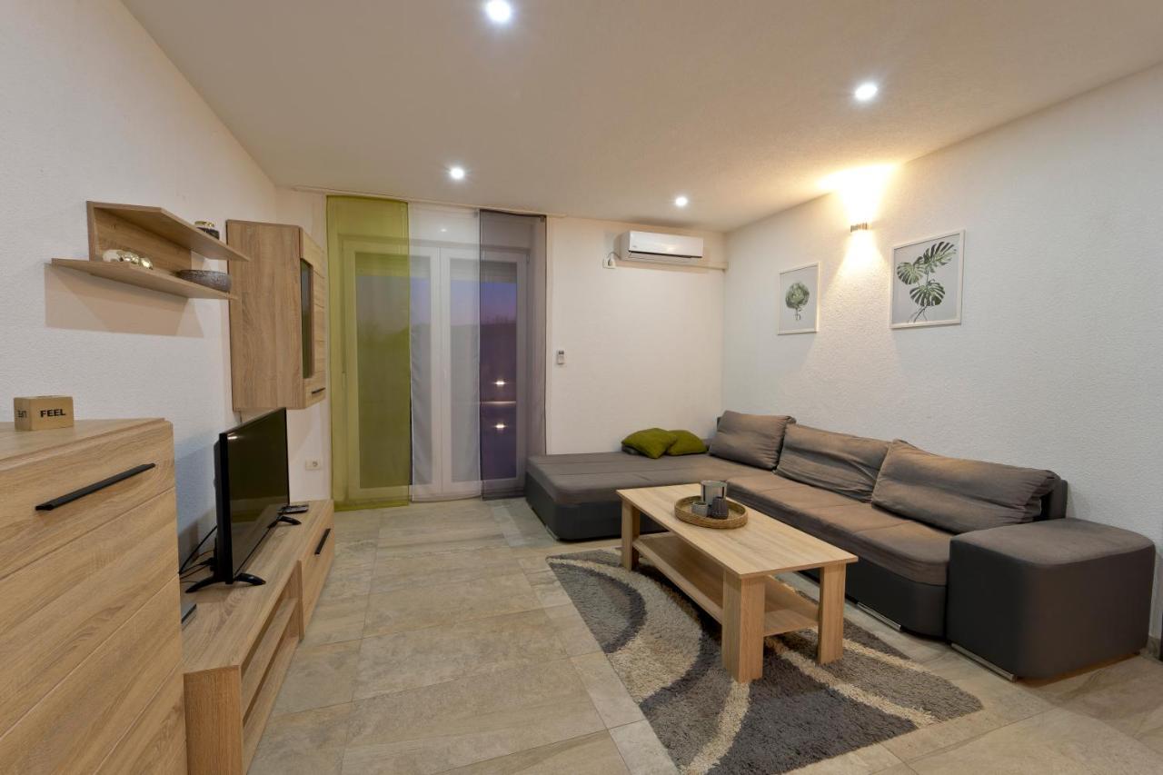 Villa Luka With Private Pool Near Pula Luaran gambar