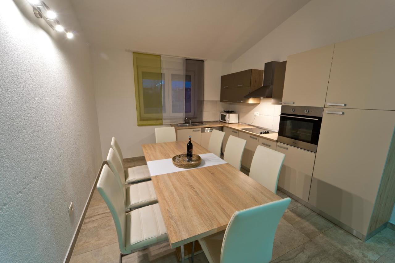 Villa Luka With Private Pool Near Pula Luaran gambar