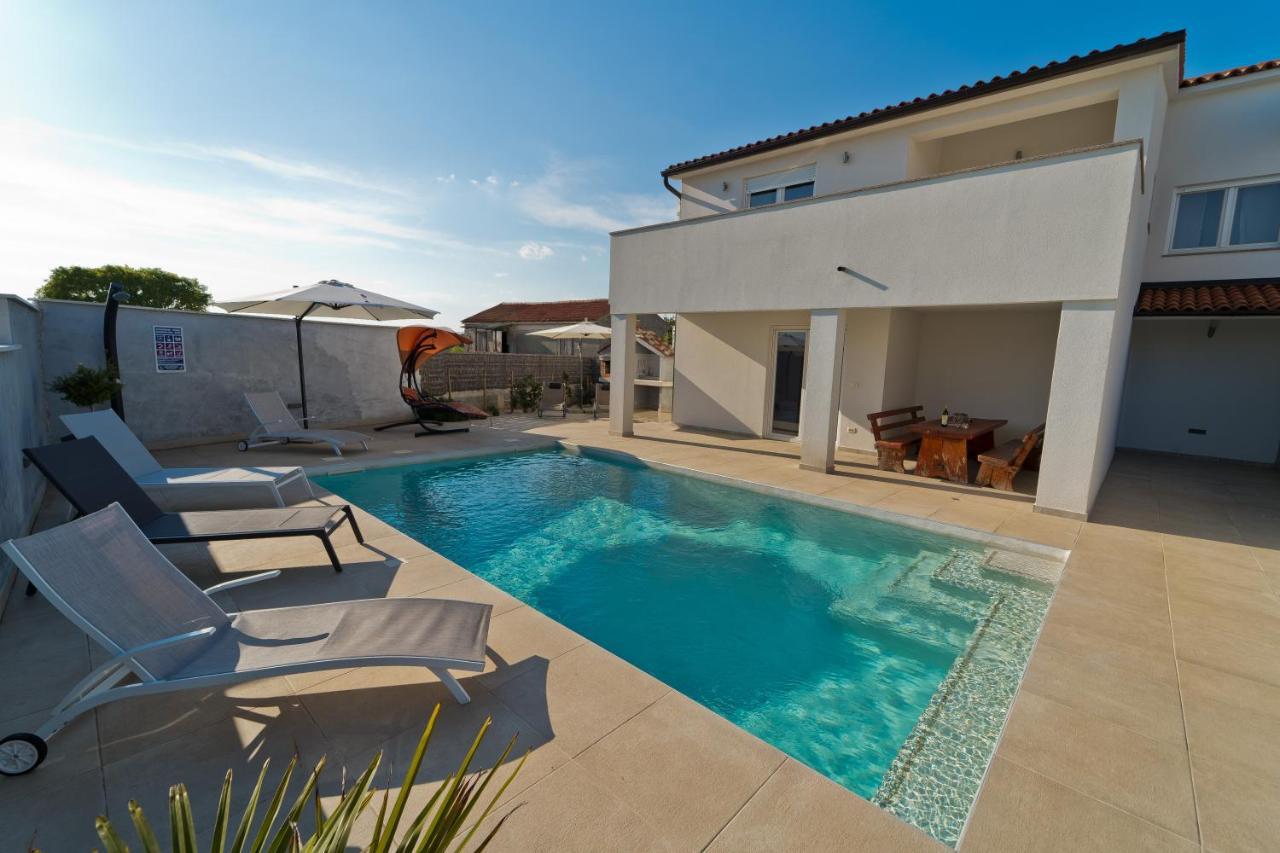 Villa Luka With Private Pool Near Pula Luaran gambar